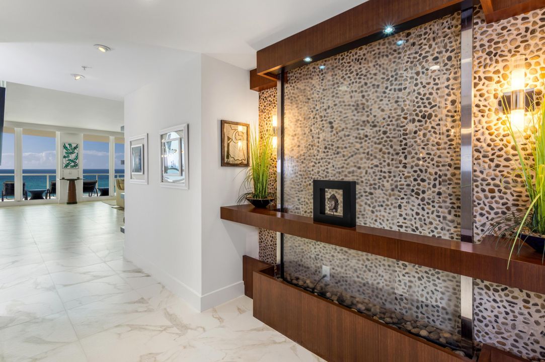 Active With Contract: $3,595,000 (3 beds, 4 baths, 3562 Square Feet)