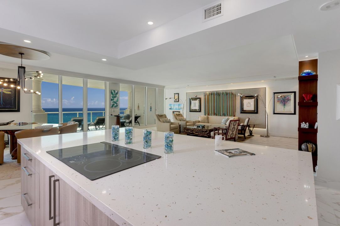 Active With Contract: $3,595,000 (3 beds, 4 baths, 3562 Square Feet)