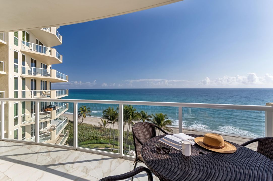 Active With Contract: $3,595,000 (3 beds, 4 baths, 3562 Square Feet)