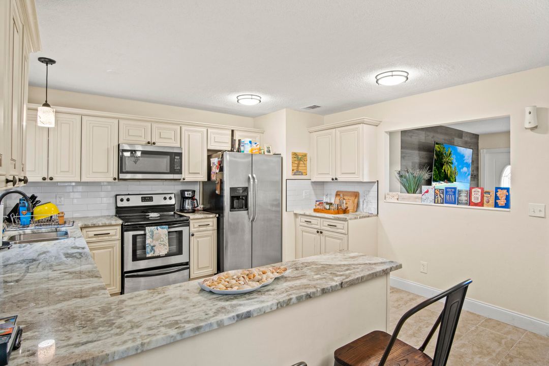 Recently Rented: $2,500 (3 beds, 2 baths, 1176 Square Feet)