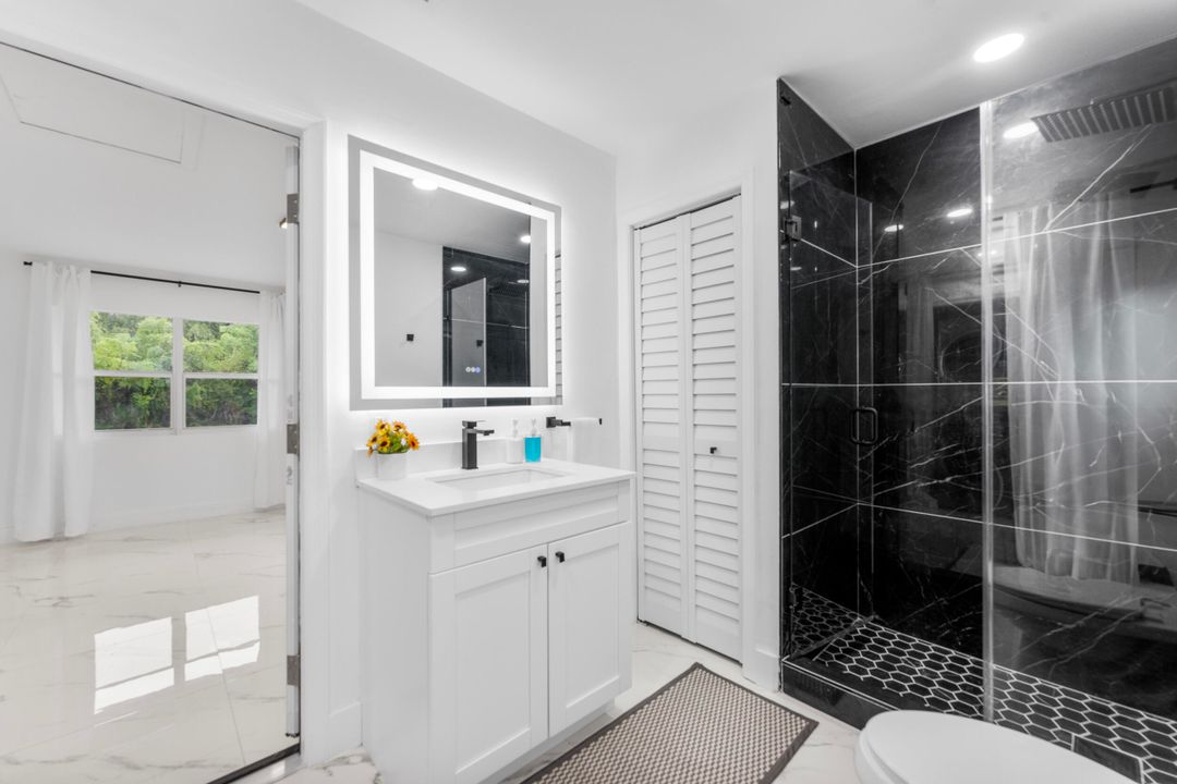 For Sale: $399,000 (3 beds, 2 baths, 1106 Square Feet)