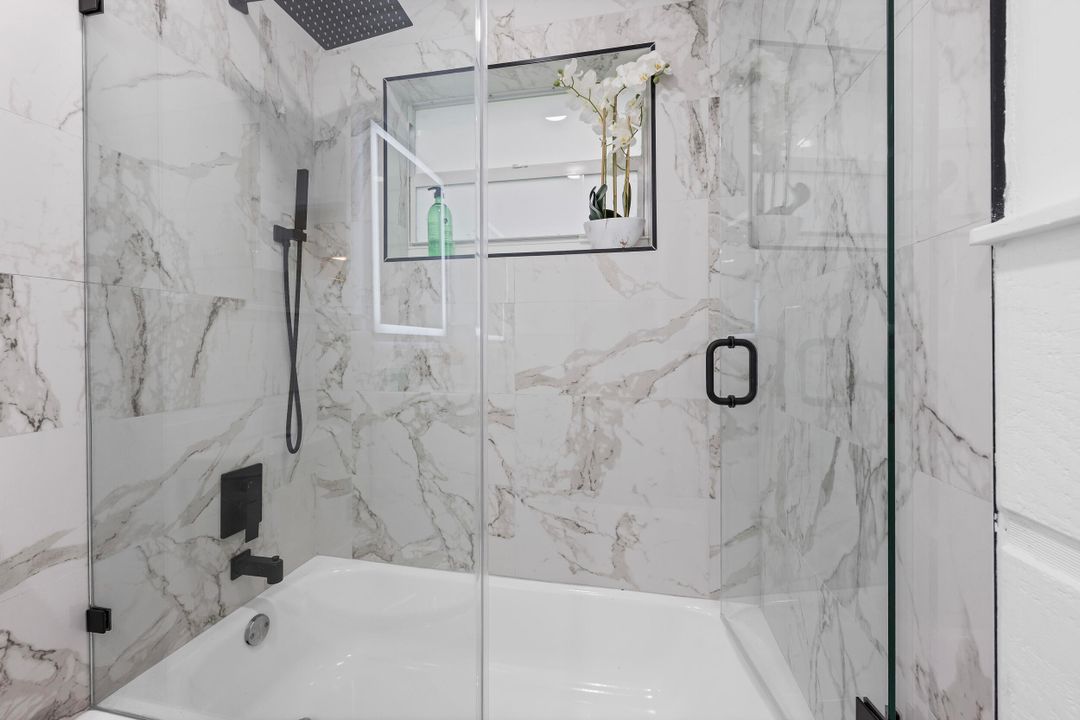 For Sale: $399,000 (3 beds, 2 baths, 1106 Square Feet)