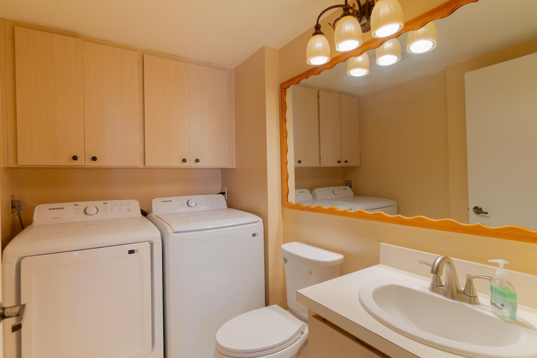 合同活跃: $299,900 (2 贝兹, 2 浴室, 1398 平方英尺)