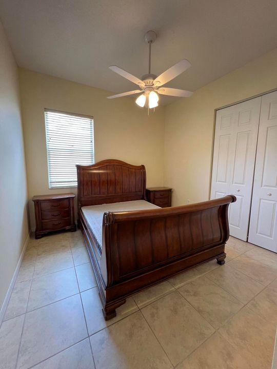 Active With Contract: $2,200 (3 beds, 2 baths, 1953 Square Feet)