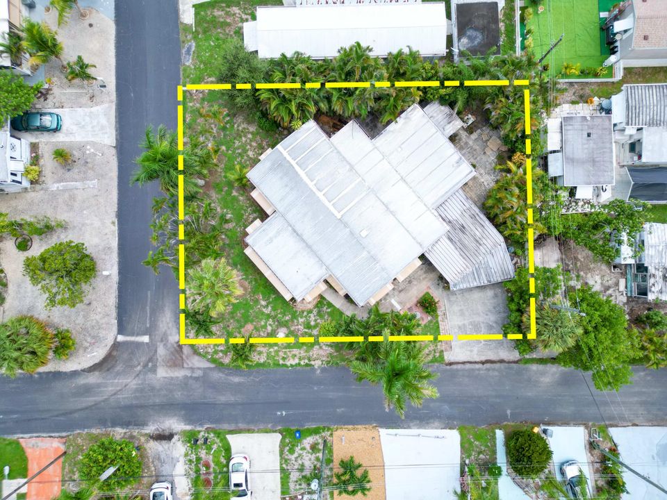 Active With Contract: $140,000 (2 beds, 2 baths, 1152 Square Feet)