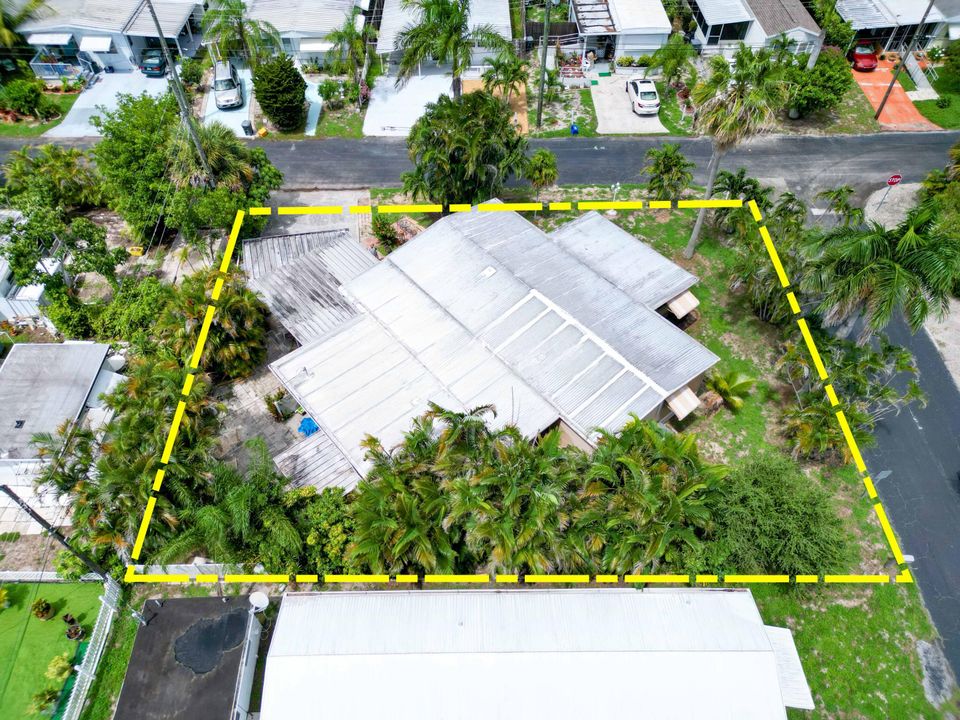 Active With Contract: $140,000 (2 beds, 2 baths, 1152 Square Feet)