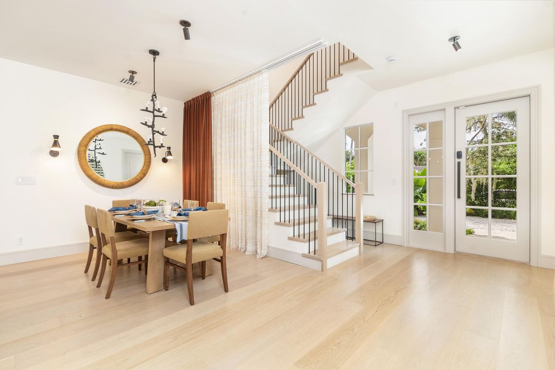 Active With Contract: $4,895,000 (4 beds, 4 baths, 3865 Square Feet)