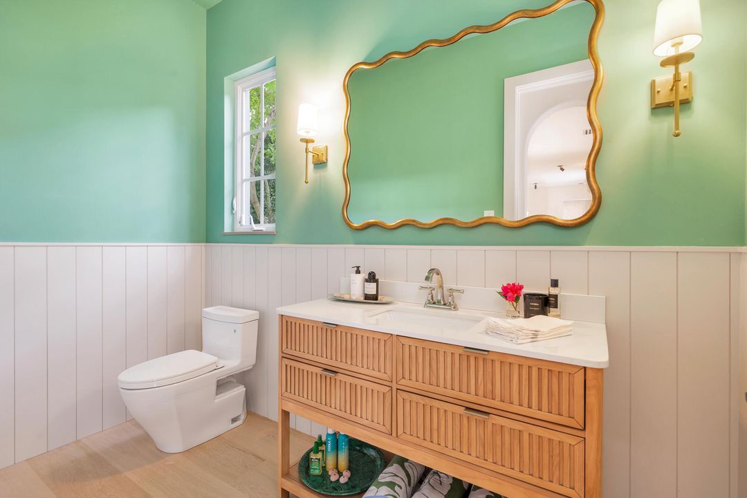 Active With Contract: $4,895,000 (4 beds, 4 baths, 3865 Square Feet)