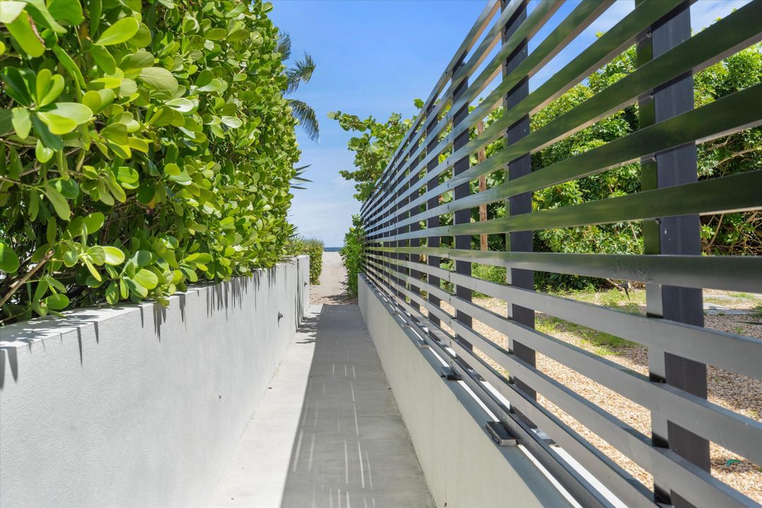 出租: $45,000 (4 贝兹, 4 浴室, 3854 平方英尺)