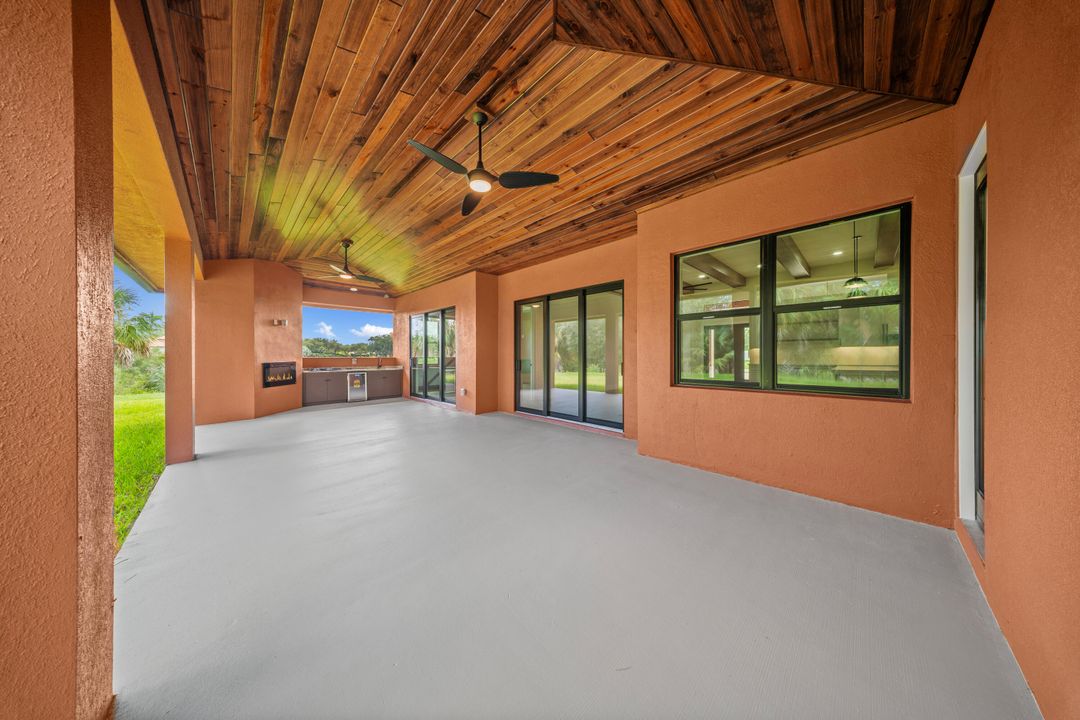 For Sale: $1,013,000 (4 beds, 3 baths, 2684 Square Feet)