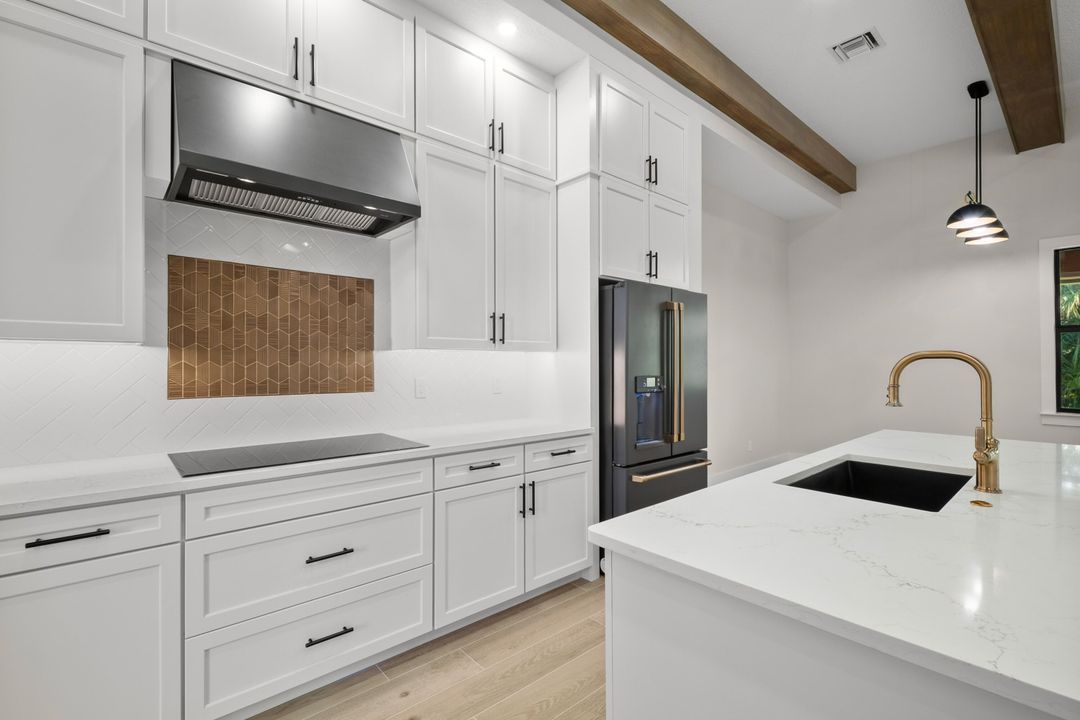 For Sale: $1,013,000 (4 beds, 3 baths, 2684 Square Feet)