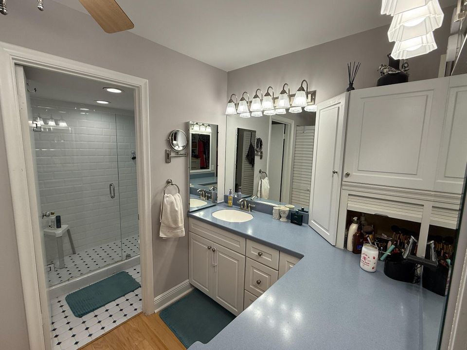 For Rent: $3,000 (3 beds, 2 baths, 1624 Square Feet)