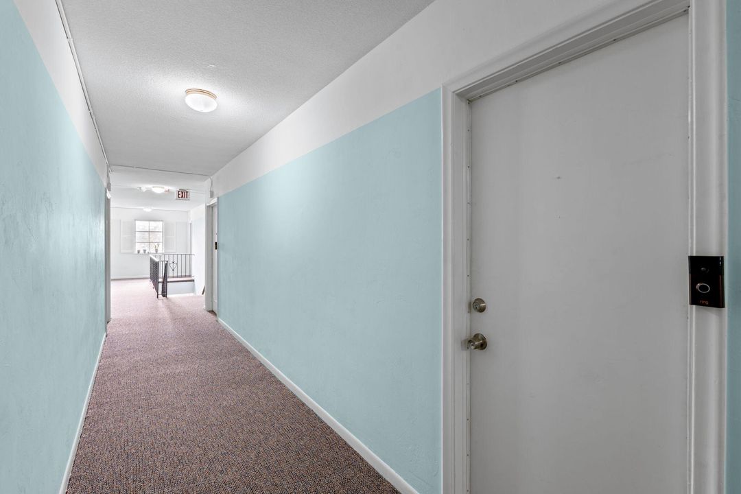 For Sale: $159,999 (2 beds, 2 baths, 930 Square Feet)