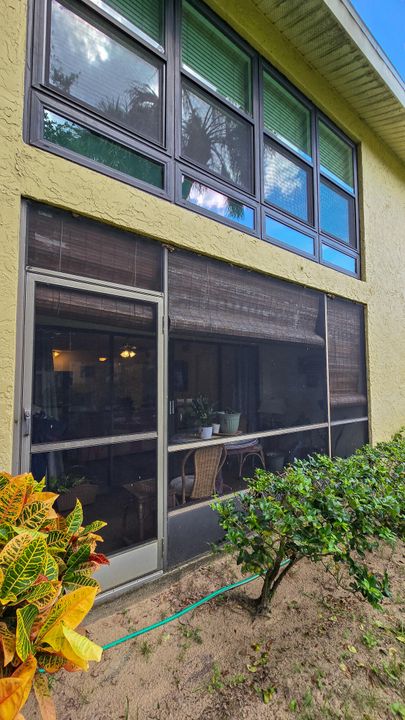 For Sale: $154,000 (2 beds, 2 baths, 1130 Square Feet)