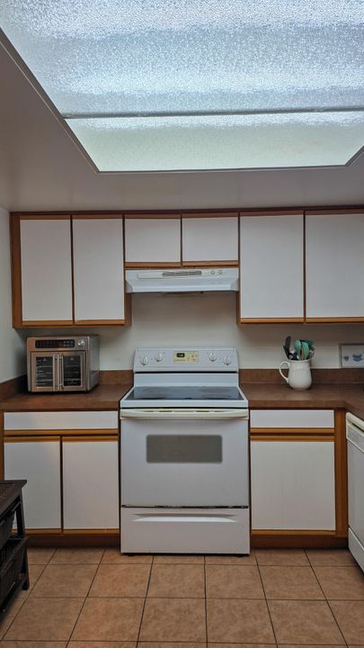 For Sale: $154,000 (2 beds, 2 baths, 1130 Square Feet)