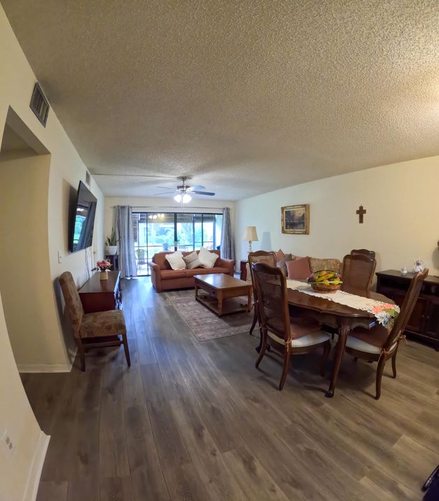 For Sale: $154,000 (2 beds, 2 baths, 1130 Square Feet)