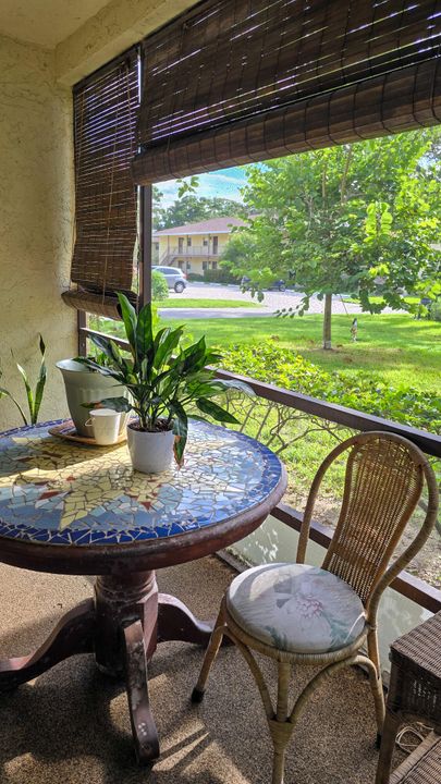 For Sale: $154,000 (2 beds, 2 baths, 1130 Square Feet)