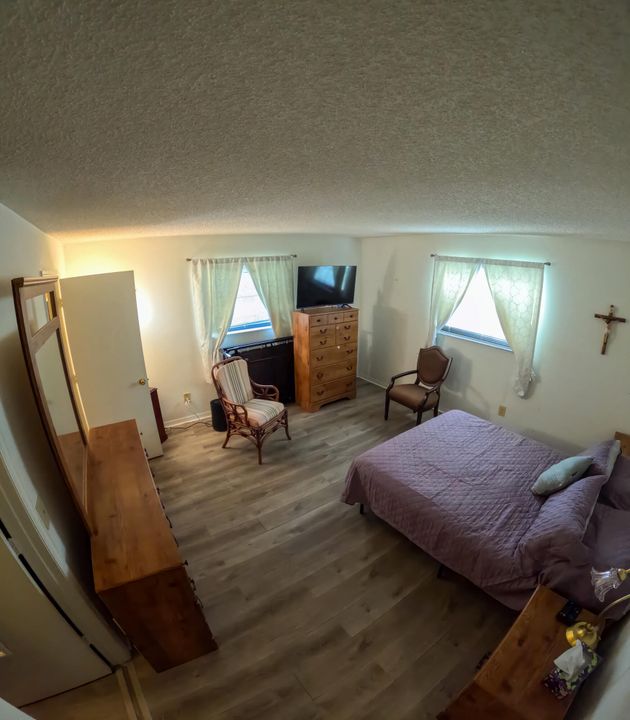 For Sale: $154,000 (2 beds, 2 baths, 1130 Square Feet)