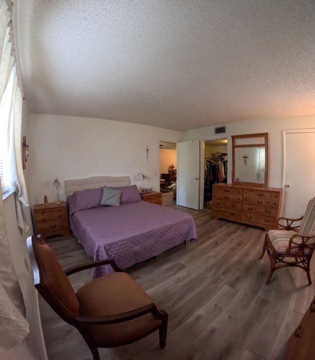 For Sale: $154,000 (2 beds, 2 baths, 1130 Square Feet)