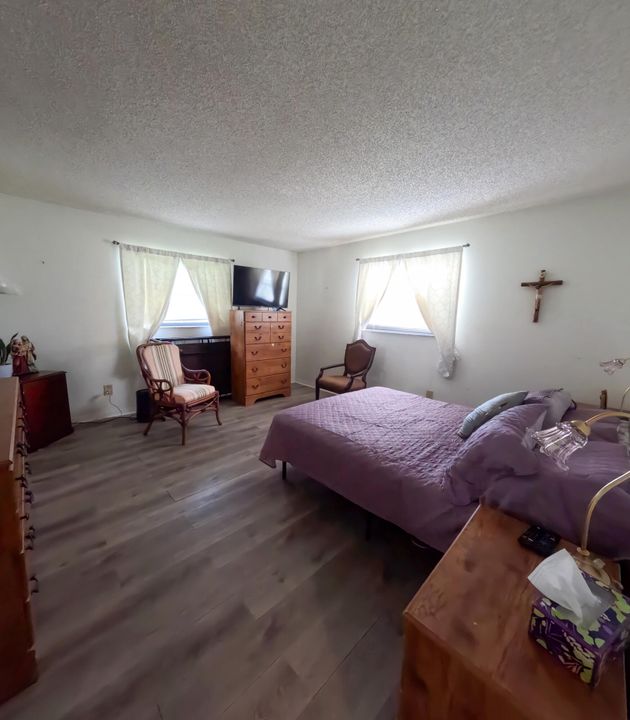 For Sale: $154,000 (2 beds, 2 baths, 1130 Square Feet)