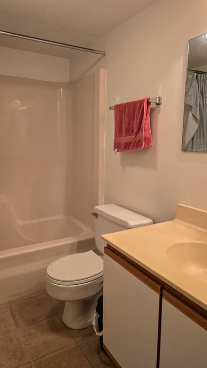 For Sale: $154,000 (2 beds, 2 baths, 1130 Square Feet)