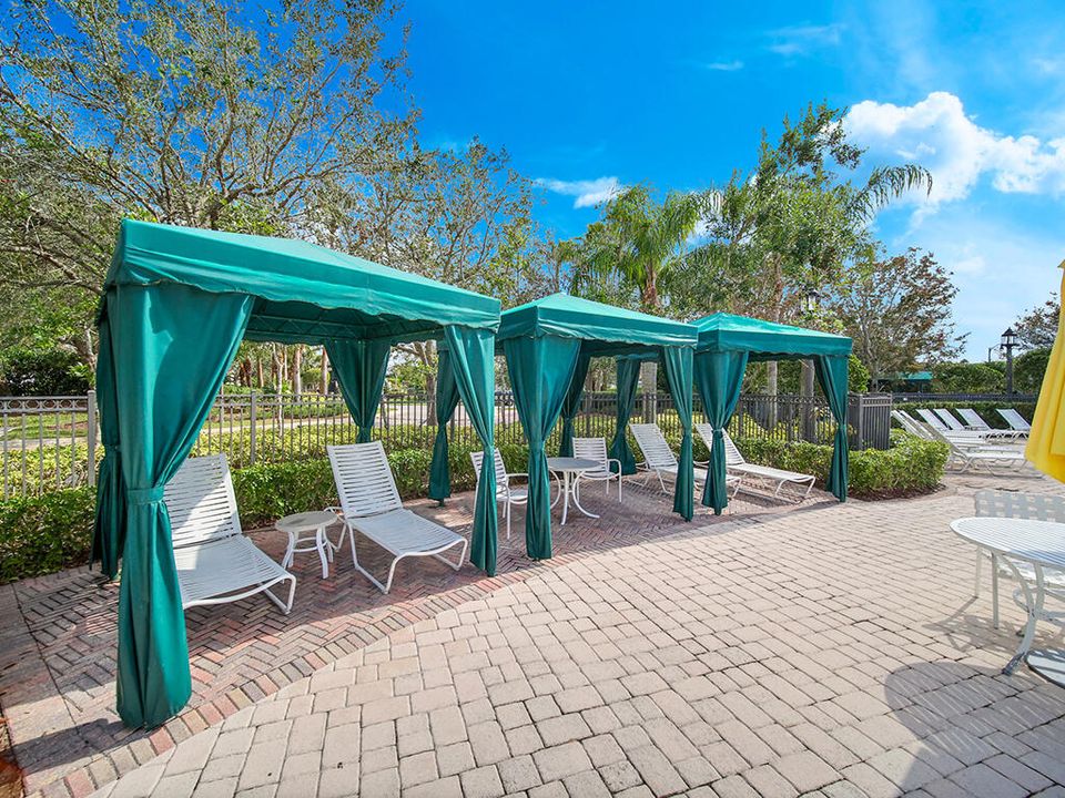 Active With Contract: $335,000 (2 beds, 2 baths, 1735 Square Feet)