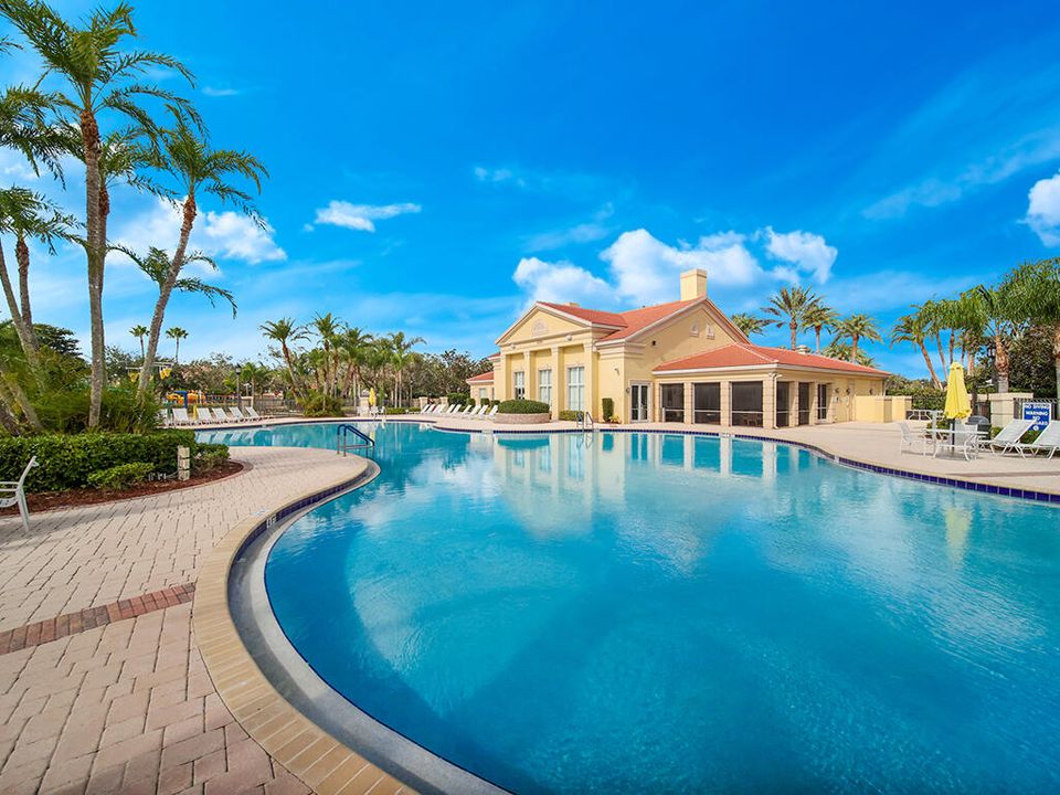 Active With Contract: $335,000 (2 beds, 2 baths, 1735 Square Feet)