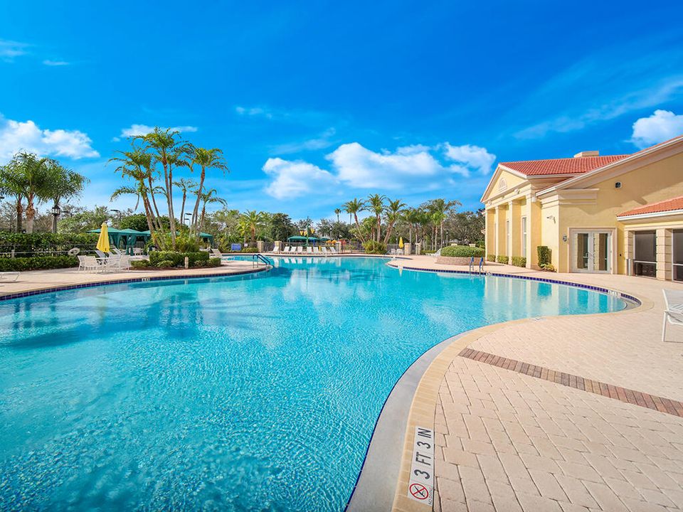 Active With Contract: $335,000 (2 beds, 2 baths, 1735 Square Feet)