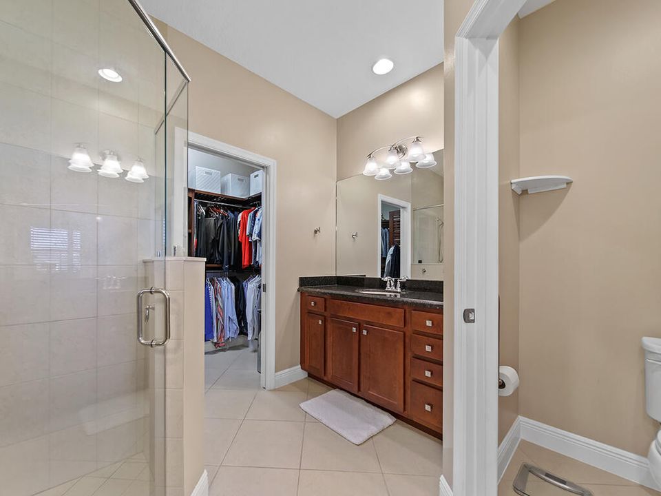 Active With Contract: $335,000 (2 beds, 2 baths, 1735 Square Feet)