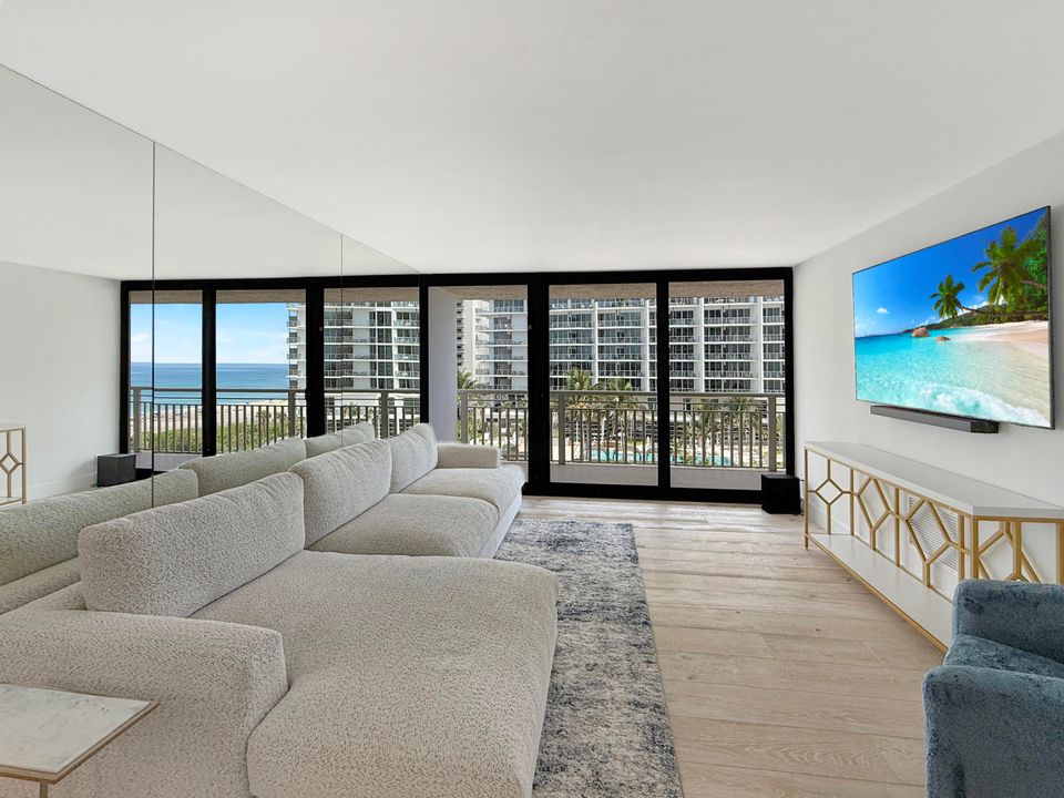 合同活跃: $5,100 (1 贝兹, 1 浴室, 1000 平方英尺)