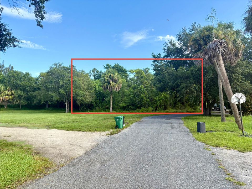 Active With Contract: $35,000 (0 beds, 0 baths, 0 Square Feet)