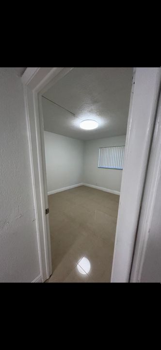 合同活跃: $1,850 (2 贝兹, 2 浴室, 945 平方英尺)