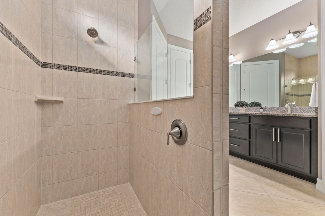 Active With Contract: $554,900 (3 beds, 2 baths, 2098 Square Feet)