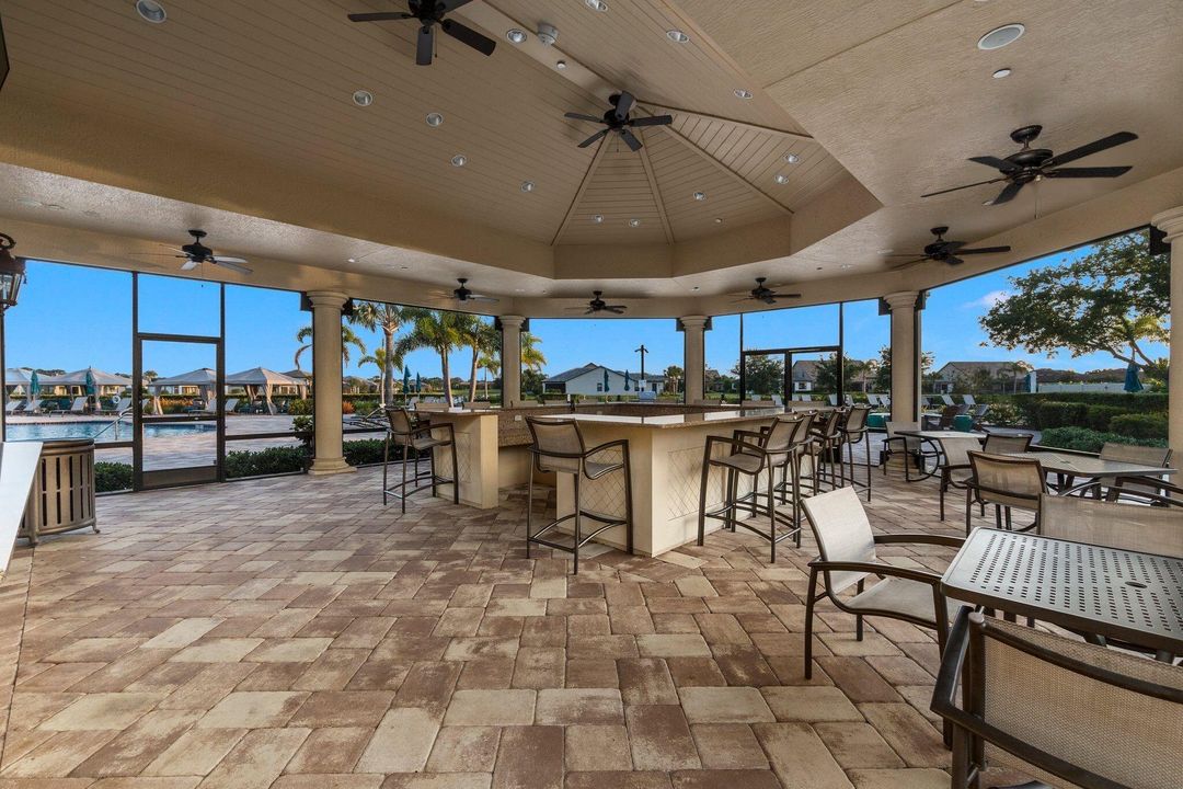 Active With Contract: $554,900 (3 beds, 2 baths, 2098 Square Feet)