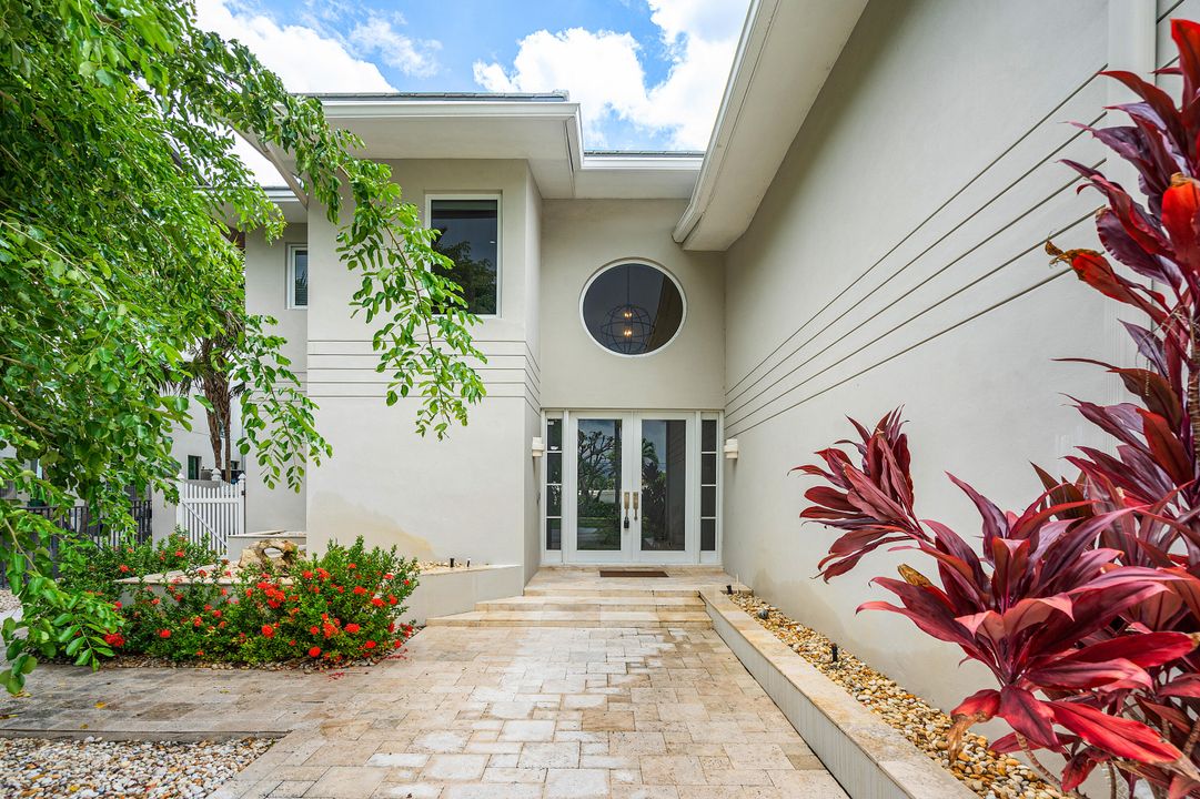 For Sale: $9,995,000 (4 beds, 4 baths, 3976 Square Feet)