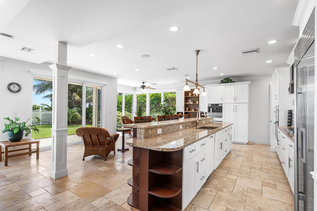 For Sale: $9,995,000 (4 beds, 4 baths, 3976 Square Feet)