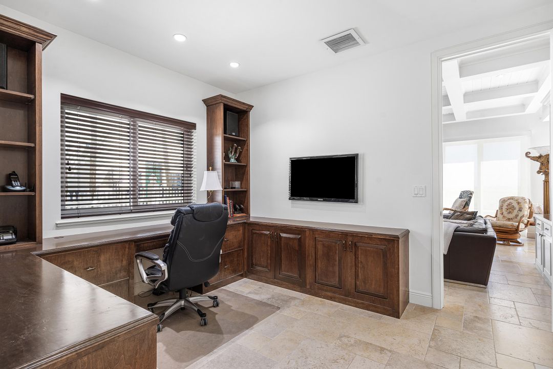 For Sale: $9,995,000 (4 beds, 4 baths, 3976 Square Feet)