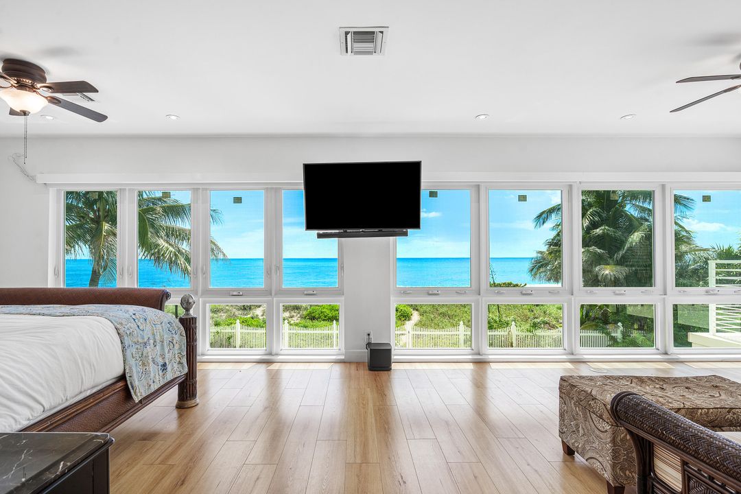 For Sale: $9,995,000 (4 beds, 4 baths, 3976 Square Feet)