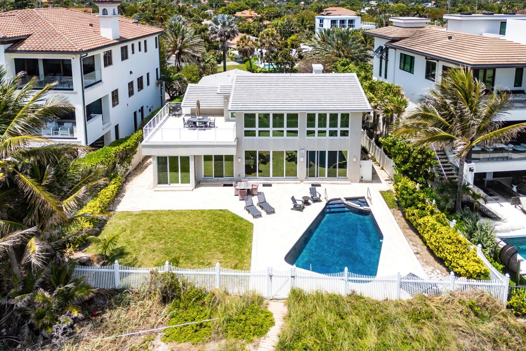 For Sale: $9,995,000 (4 beds, 4 baths, 3976 Square Feet)