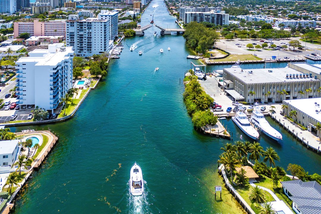 For Sale: $9,995,000 (4 beds, 4 baths, 3976 Square Feet)