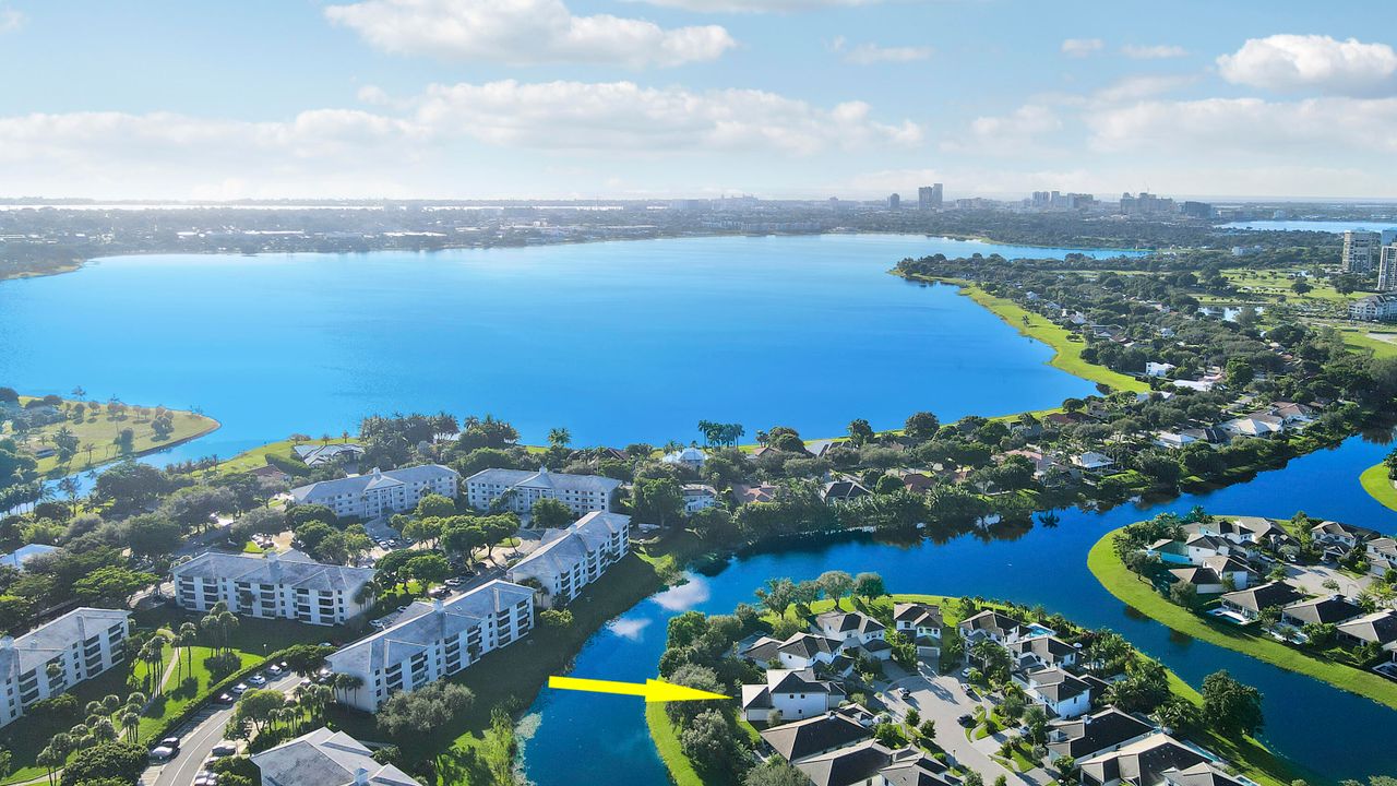 Active With Contract: $1,250,000 (3 beds, 3 baths, 3258 Square Feet)