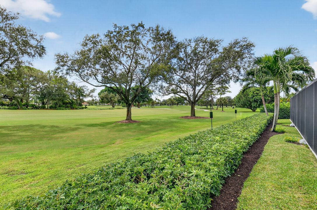 For Sale: $2,475,000 (3 beds, 4 baths, 3780 Square Feet)