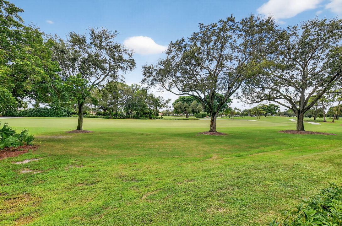 For Sale: $2,475,000 (3 beds, 4 baths, 3780 Square Feet)