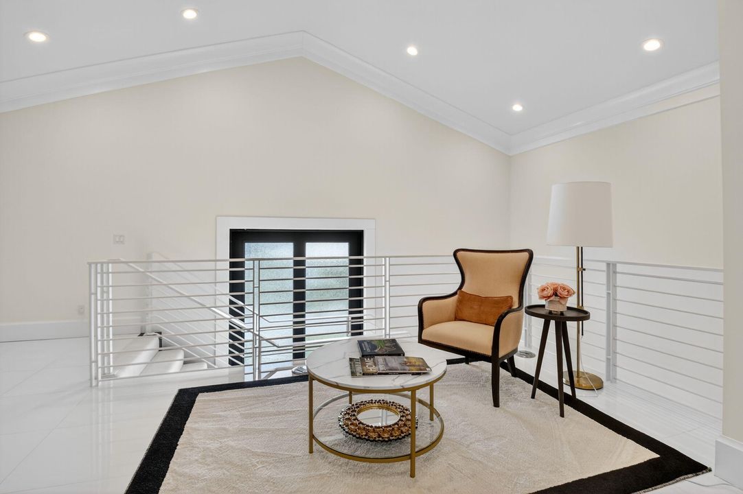 For Sale: $2,475,000 (3 beds, 4 baths, 3780 Square Feet)