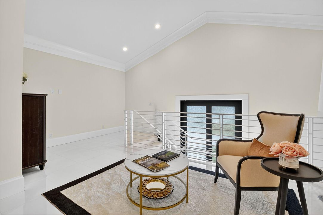 For Sale: $2,475,000 (3 beds, 4 baths, 3780 Square Feet)