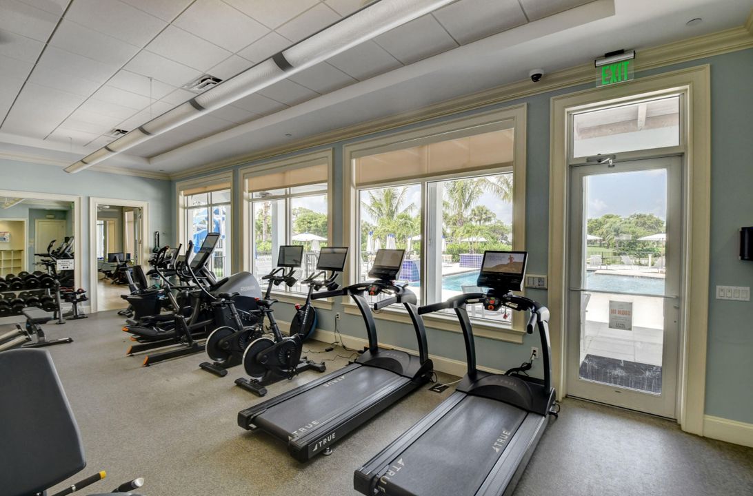 For Sale: $2,475,000 (3 beds, 4 baths, 3780 Square Feet)