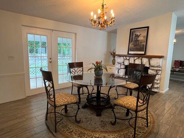 Active With Contract: $112,000 (3 beds, 2 baths, 1664 Square Feet)