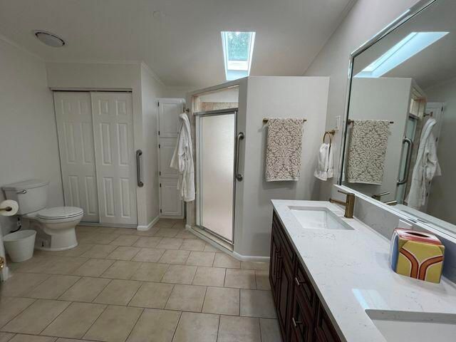 Active With Contract: $112,000 (3 beds, 2 baths, 1664 Square Feet)