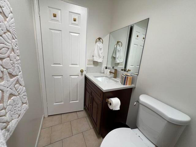 Active With Contract: $112,000 (3 beds, 2 baths, 1664 Square Feet)