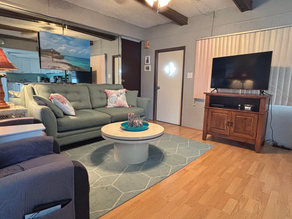 En Venta: $111,000 (2 camas, 2 baños, 732 Pies cuadrados)